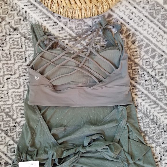 NWT Lululemon Tied in Energy 2 in 1 tank Grey Sage - Picture 4 of 9